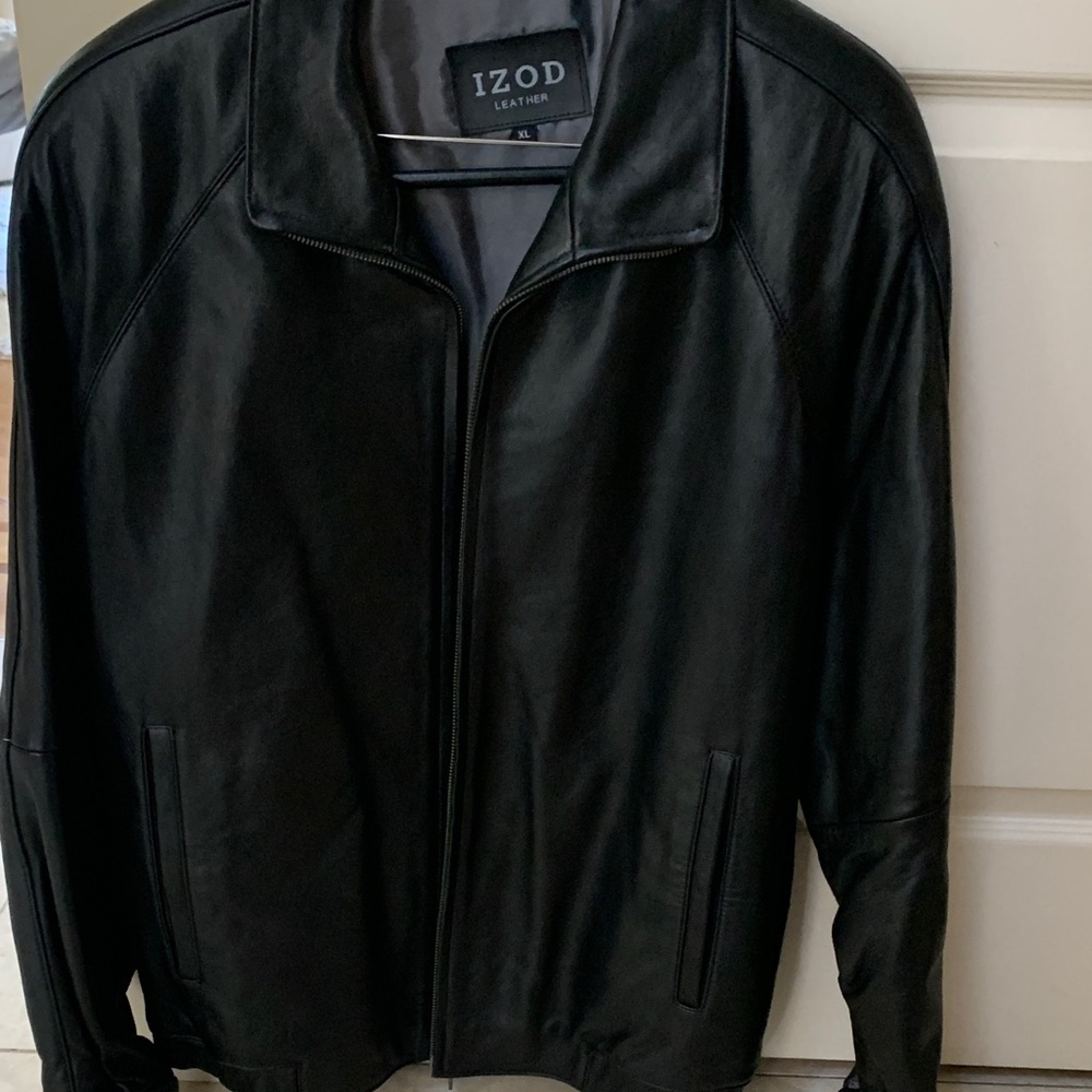 IZOD Men's Black Leather Jacket. Size XL